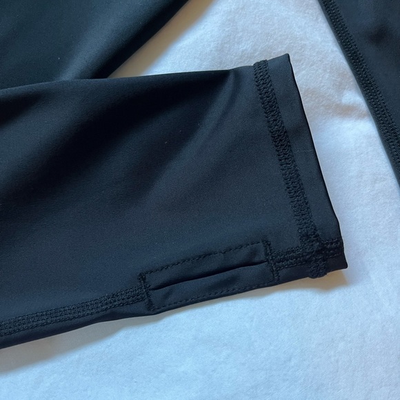 Urban Savage Womens 1/4 zip Black and White Long Sleeve Pullover - Picture 4 of 6